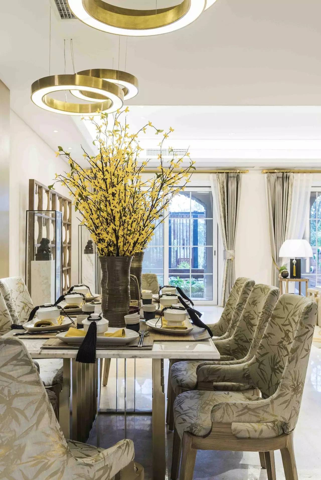 點(diǎn)香拈花，雅致禪意的新中式裝修設(shè)計(jì)