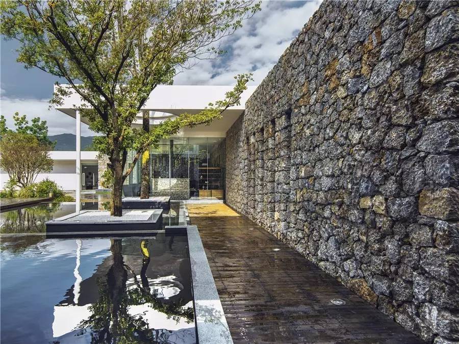 雪山莊園，只是天堂下降了一點(diǎn)點(diǎn)