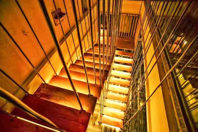 天空之城南杉藝術(shù)酒店，在月光之城尋找探索