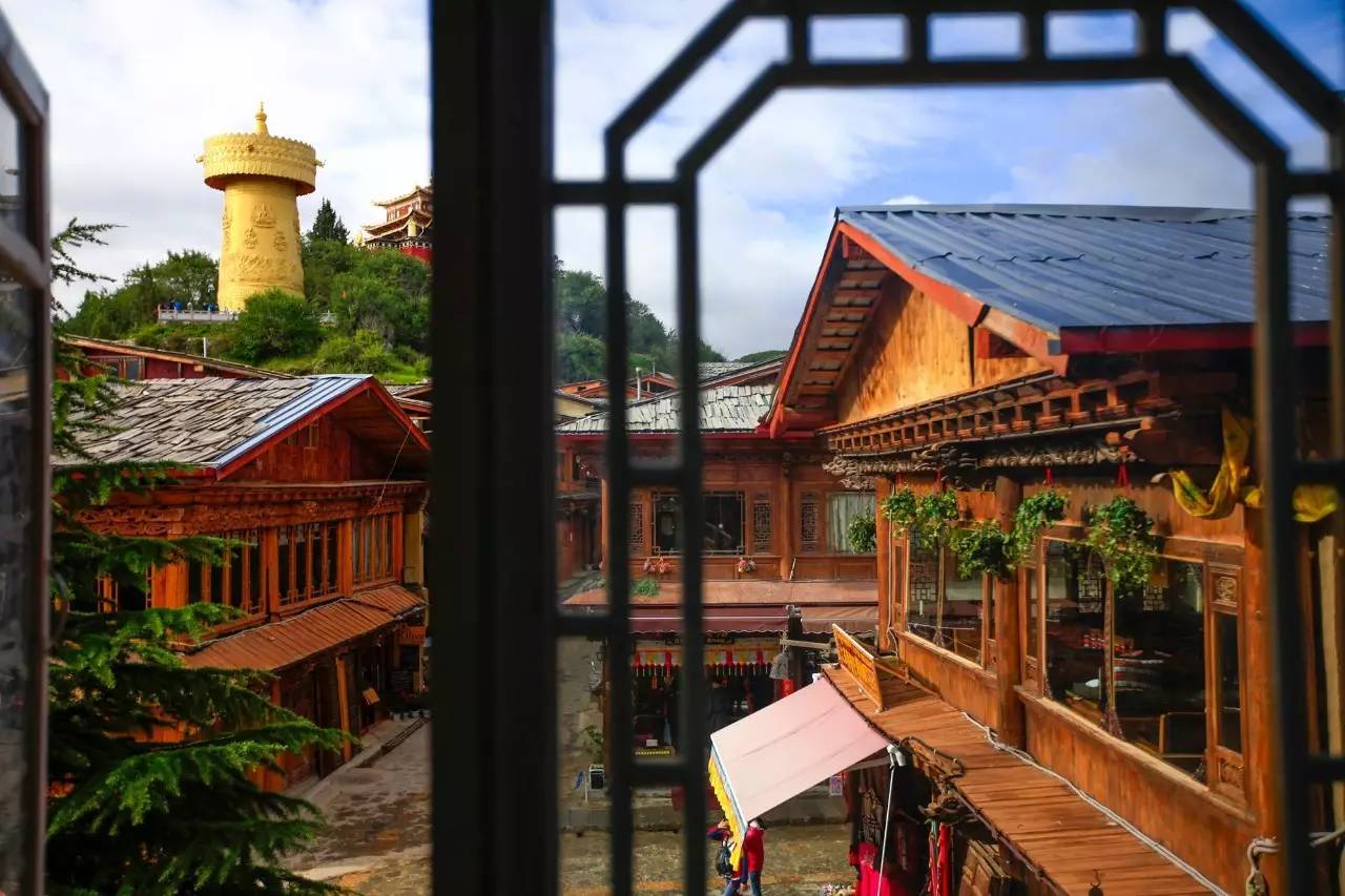 天空之城南杉藝術(shù)酒店，在月光之城尋找探索