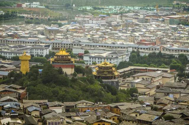 天空之城南杉藝術(shù)酒店，在月光之城尋找探索