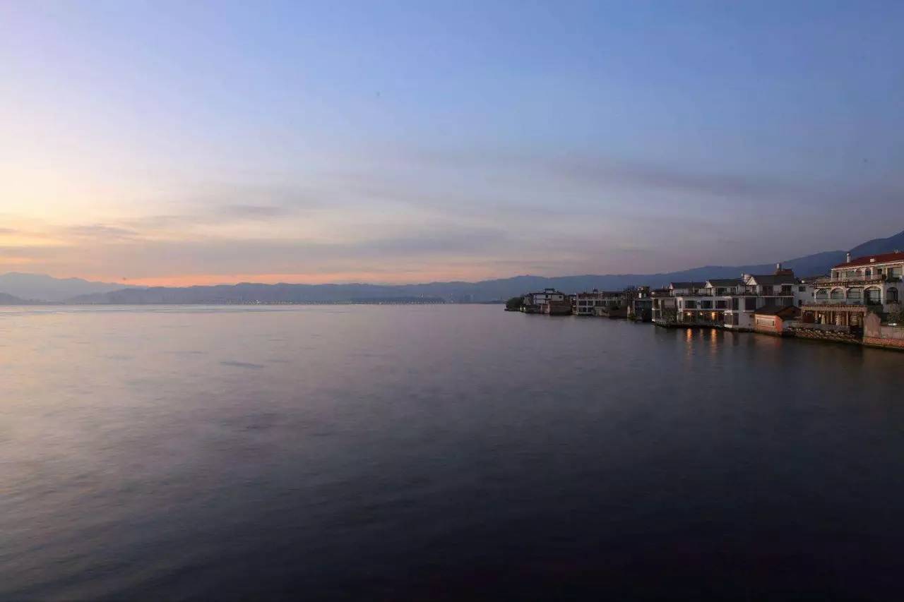 古一私邸，在大理洱海風(fēng)花雪月演繹痛快人生