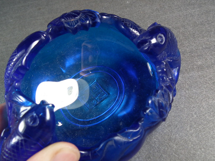 清代精美藍寶石色琉璃荷葉荷花多子鯉魚大水盂