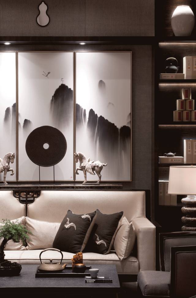 裝修設(shè)計(jì)：新中式客廳最有范的待客之道！