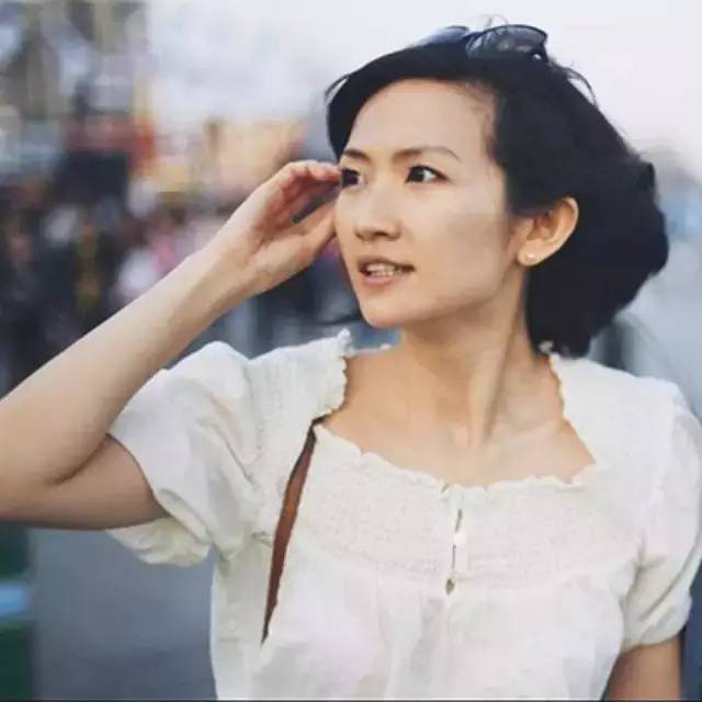 福布斯榜最年輕插畫師：我筆下的家佳樂文學