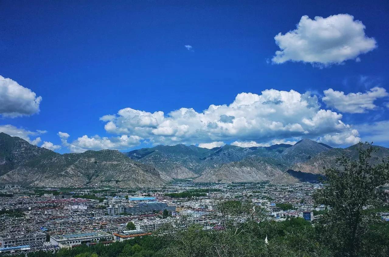 拉薩香格里拉酒店，睡在世界屋脊之上