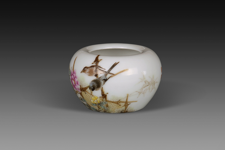 民國(guó)珠山八友程意亭花鳥(niǎo)粉彩瓷水盂