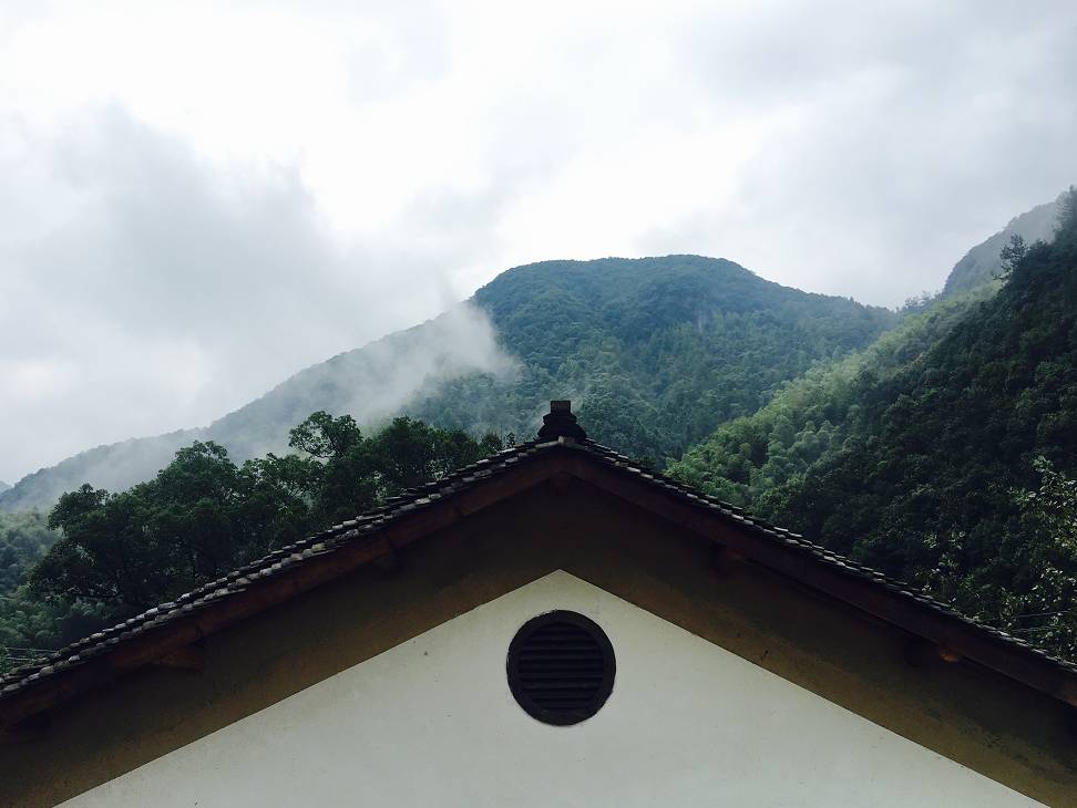 杭州·天方夜潭，給你一個「山脊之巔」的舞臺