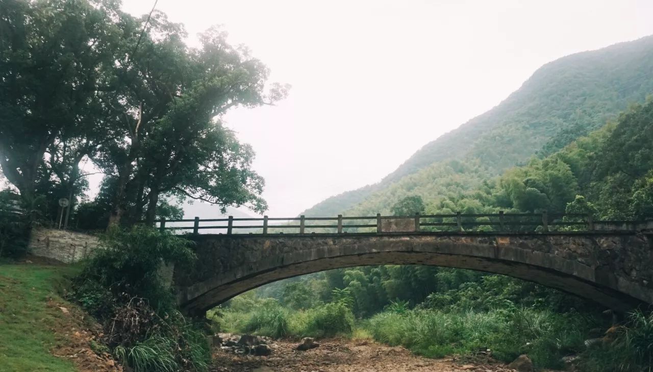 杭州·天方夜潭，給你一個「山脊之巔」的舞臺