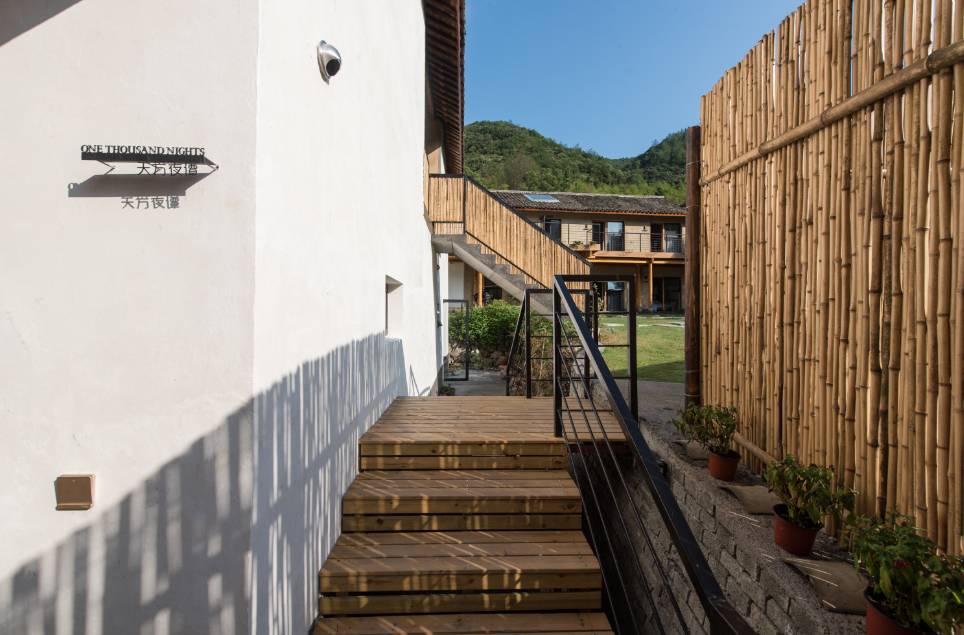 杭州·天方夜潭，給你一個「山脊之巔」的舞臺