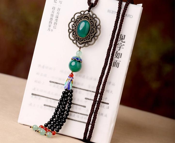 綠色瑪瑙流蘇吊墜復(fù)古大氣毛衣鏈時尚項鏈?zhǔn)罪? src="/wenxue/d/file/bigpic/190404/04/13-1G001121F4.png" style="height: 587px; width: 750px;" / data-DSch="CkeTjz"><br / data-AVig="dijaif">
	<img alt=