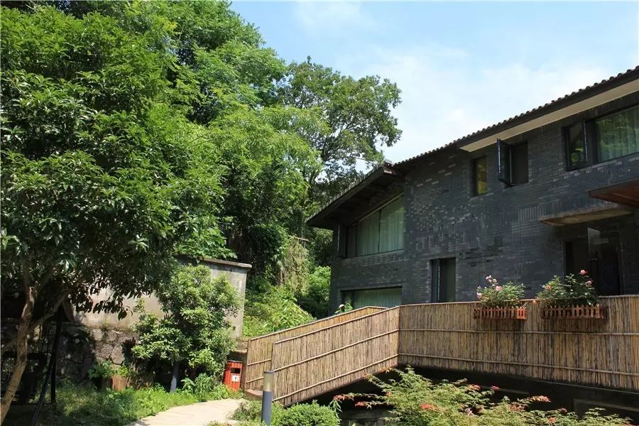 杭州·一色山墅，滿覺隴的月色喝茶散步都是雅事