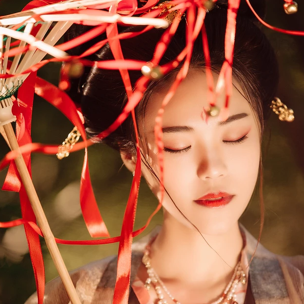 家佳樂文學彼岸花開唯美古風女子頭像