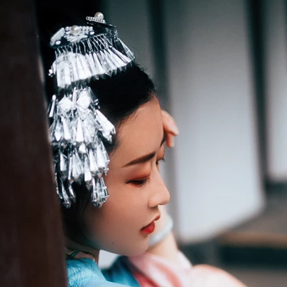 家佳樂文學清新花朵唯美古風女子頭像