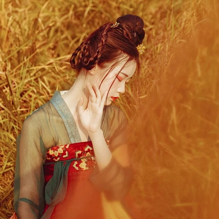 唯美飄逸古風真人女子頭像