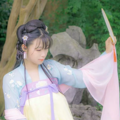 清新唯美家佳樂(lè)文學(xué)古風(fēng)真人女子頭像