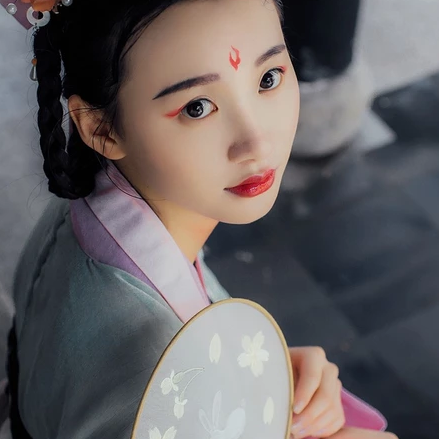 小清新唯美可愛頭像，家佳樂文學(xué)古風(fēng)真人女子頭像