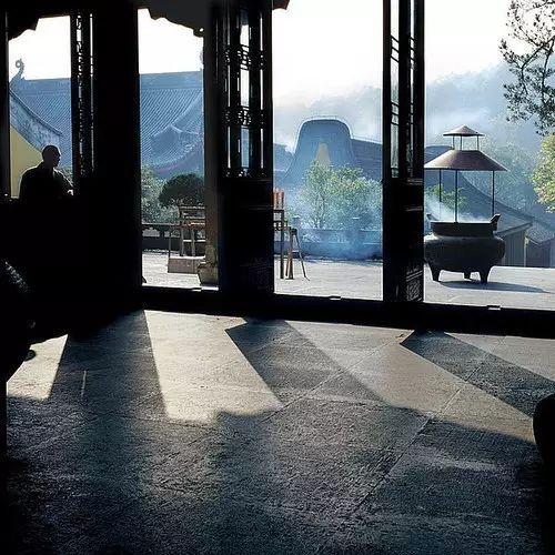 寺廟佛教文化，蕓蕓眾生便是修行