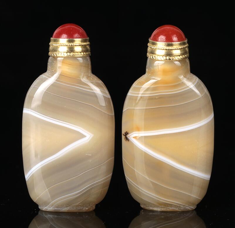 瑪瑙鼻煙壺，韻味自然成景