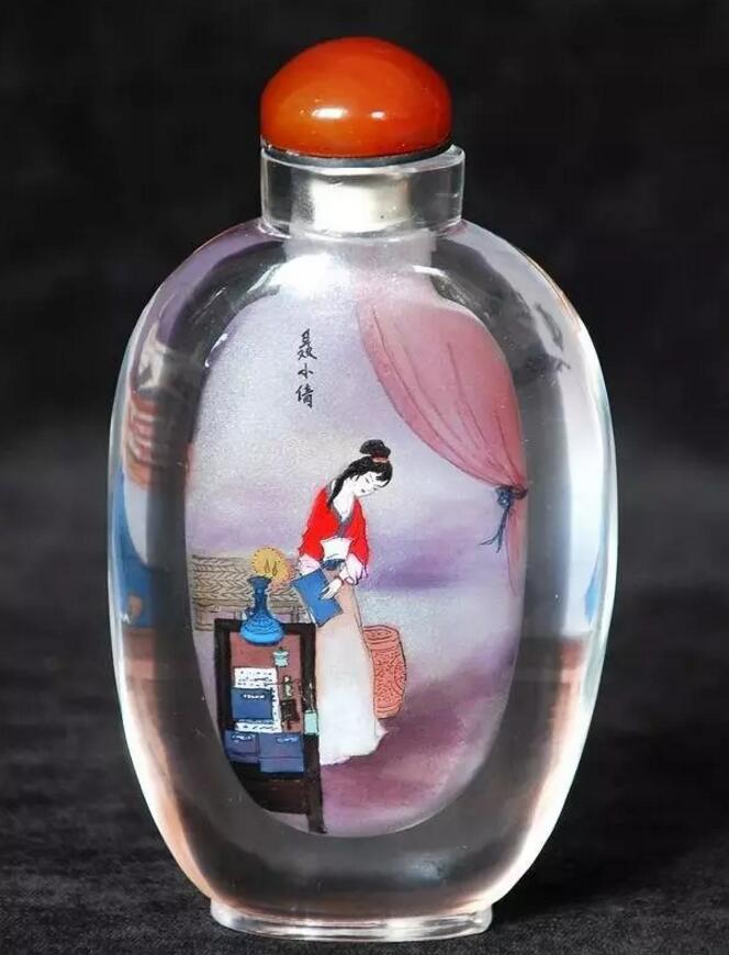 內畫鼻煙壺，壺中天地間掌心中國美