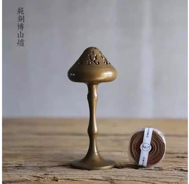 香爐紫煙，出自香爐歸于縹緲