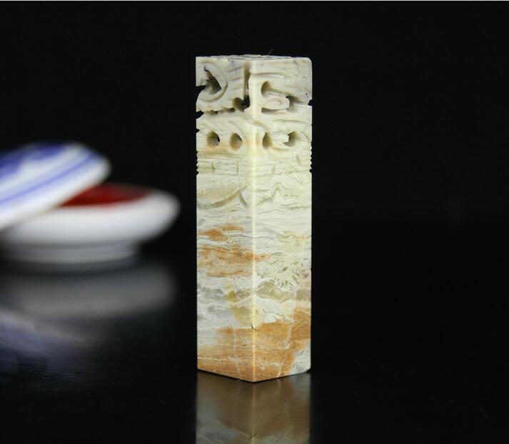 青田石印章，一小方卻有天地藏