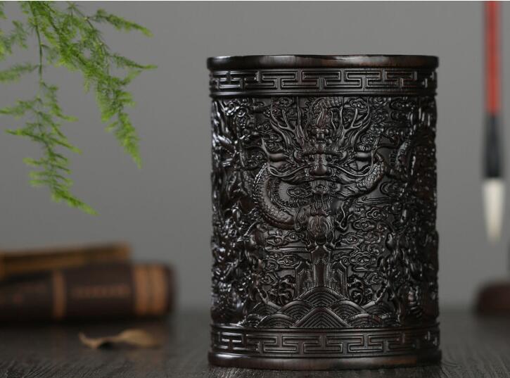 紅木筆筒，書房中不可或缺的瑰寶