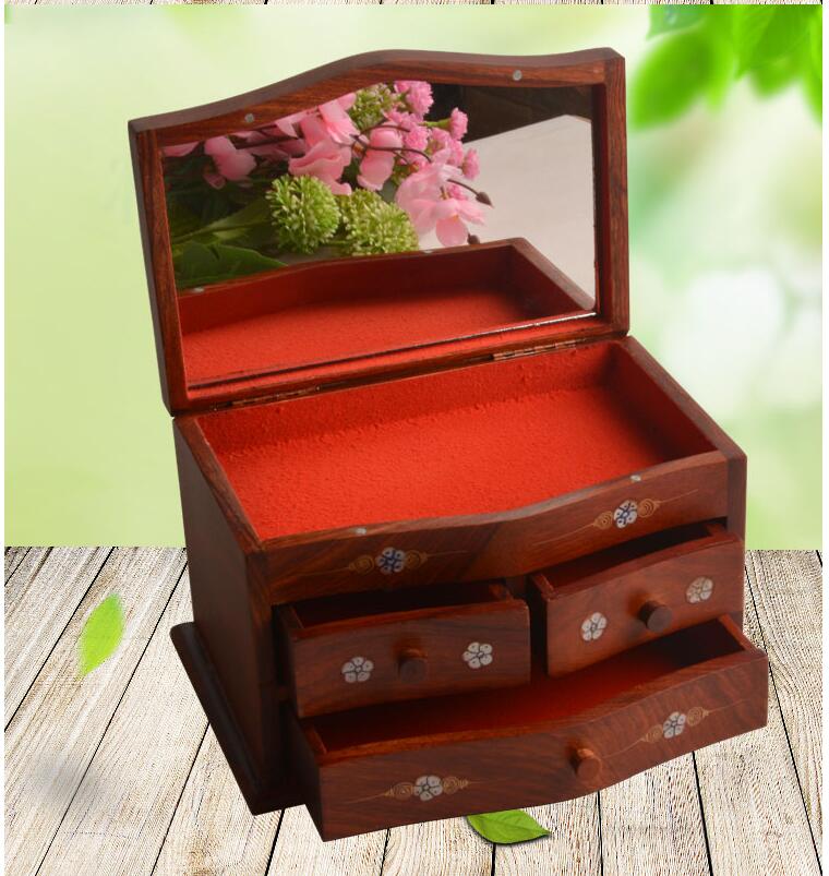 梳妝盒，紅妝待嫁閨閣意
