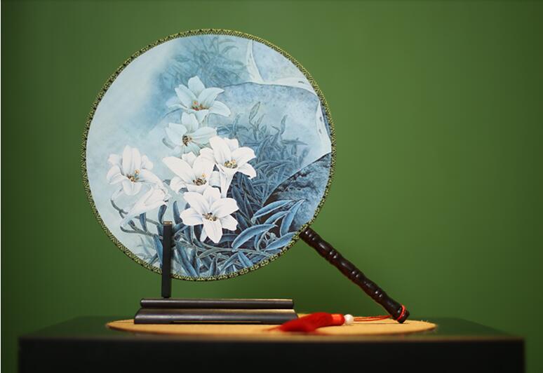 梅蘭竹菊系列團(tuán)扇，團(tuán)扇搖搖美人裊裊