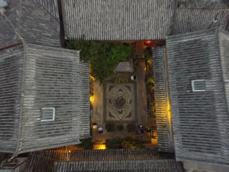 麗江束河無爾，在這里帶著夢想開花棲居