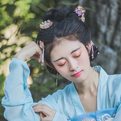 家佳樂(lè)文學(xué)清風(fēng)唯美古風(fēng)女生真人頭像