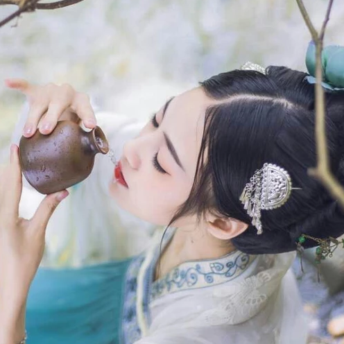 夢(mèng)中鏡時(shí)尚典雅，唯美古風(fēng)真人頭像