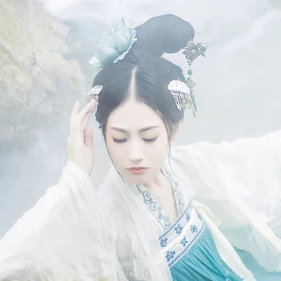 夢(mèng)中鏡時(shí)尚典雅，唯美古風(fēng)真人頭像