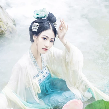 夢(mèng)中鏡時(shí)尚典雅，唯美古風(fēng)真人頭像