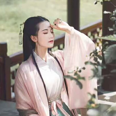 漢服女生頭像，古風(fēng)真人女子頭像