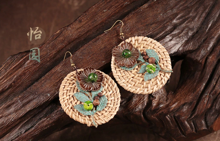 怡圓藤編草墊耳環(huán)，時尚家佳樂文學(xué)首飾