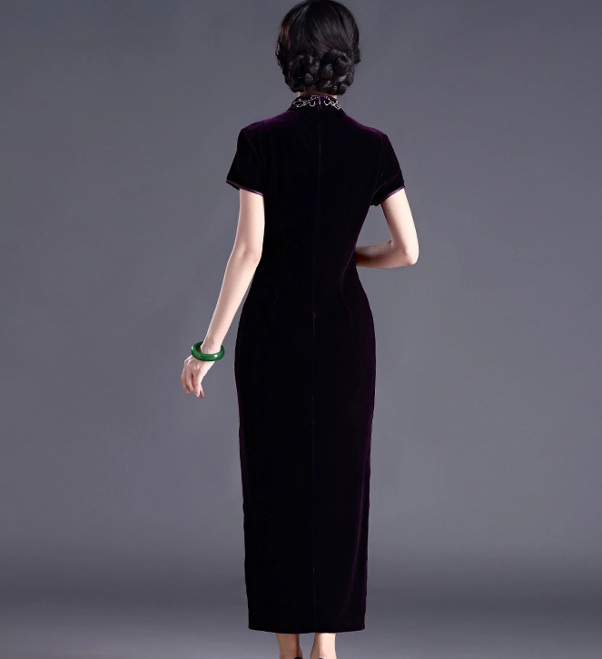 金絲絨長款旗袍，手工釘珠修身旗袍