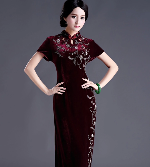 金絲絨長款旗袍，手工釘珠修身旗袍