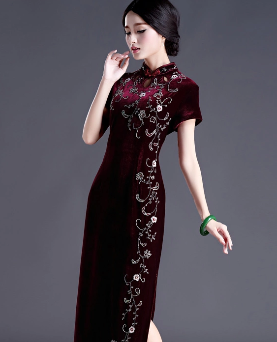 金絲絨長款旗袍，手工釘珠修身旗袍