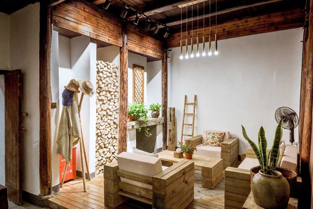 村上酒舍，體驗古村生活一起慢慢變老