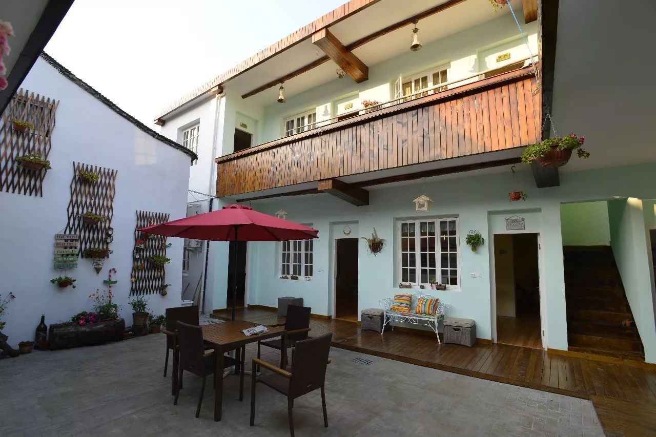 寧波·花雨醉，品花間一壺酒聽雨后醉朦朧