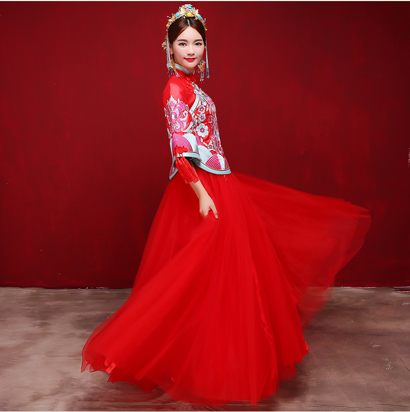 時(shí)尚復(fù)古設(shè)計(jì)中式禮服，唯美飄逸新娘禮服