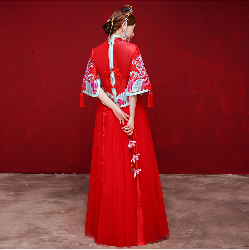 時(shí)尚復(fù)古設(shè)計(jì)中式禮服，唯美飄逸新娘禮服