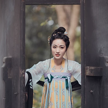 唯美漢服傷感頭像，唯美古風女子真人頭像