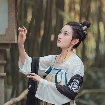 唯美漢服傷感頭像，唯美古風女子真人頭像