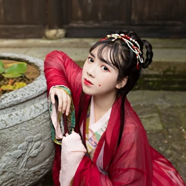 紅衣女子妖艷頭像，唯美古風(fēng)女子真人頭像