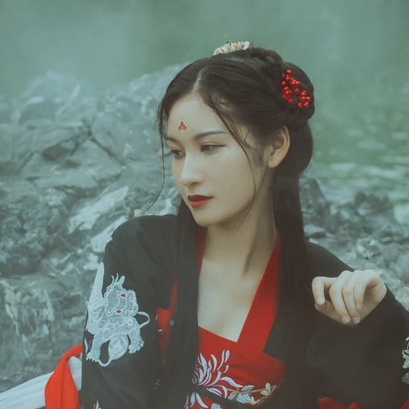 紅妝帶傘古風(fēng)頭像，唯美古風(fēng)真人女子頭像