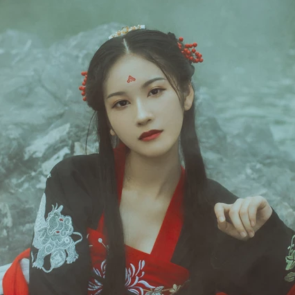 紅妝帶傘古風(fēng)頭像，唯美古風(fēng)真人女子頭像