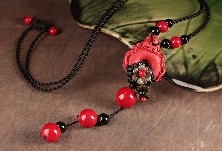 家佳樂文學朱砂吊墜毛衣鏈復古紅色項鏈