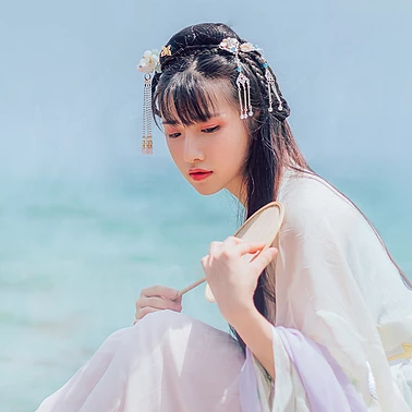 飄逸帶團扇小清新頭像，唯美古風女子真人頭像
